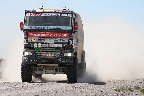 Dakar: Martin van den Brink maakt fikse stijging